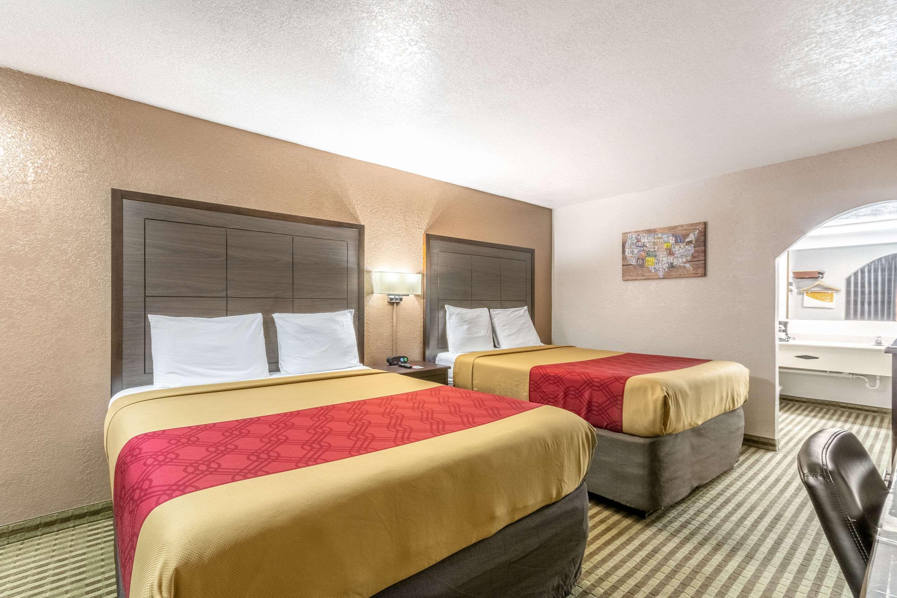 Econo Lodge Winfield Eksteriør billede