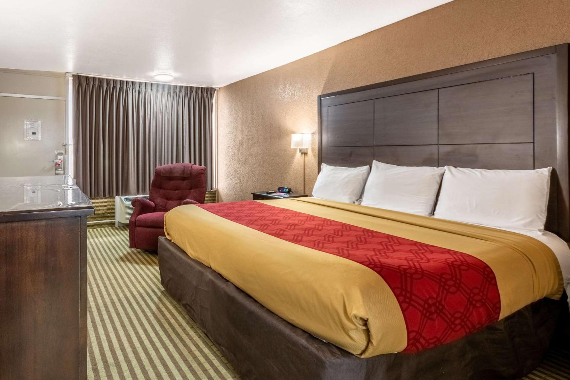Econo Lodge Winfield Eksteriør billede