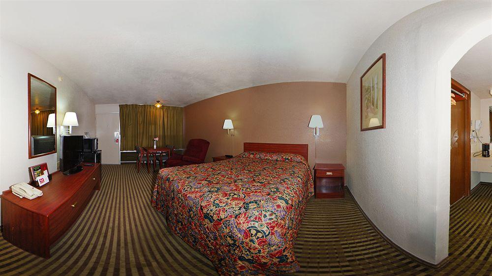 Econo Lodge Winfield Eksteriør billede